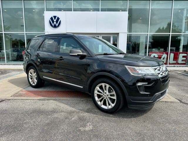 2019 Ford Explorer XLT — photo 1 of 35