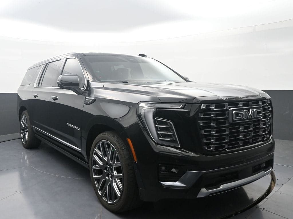 2025 GMC Yukon XL Denali Ultimate — photo 1 of 45