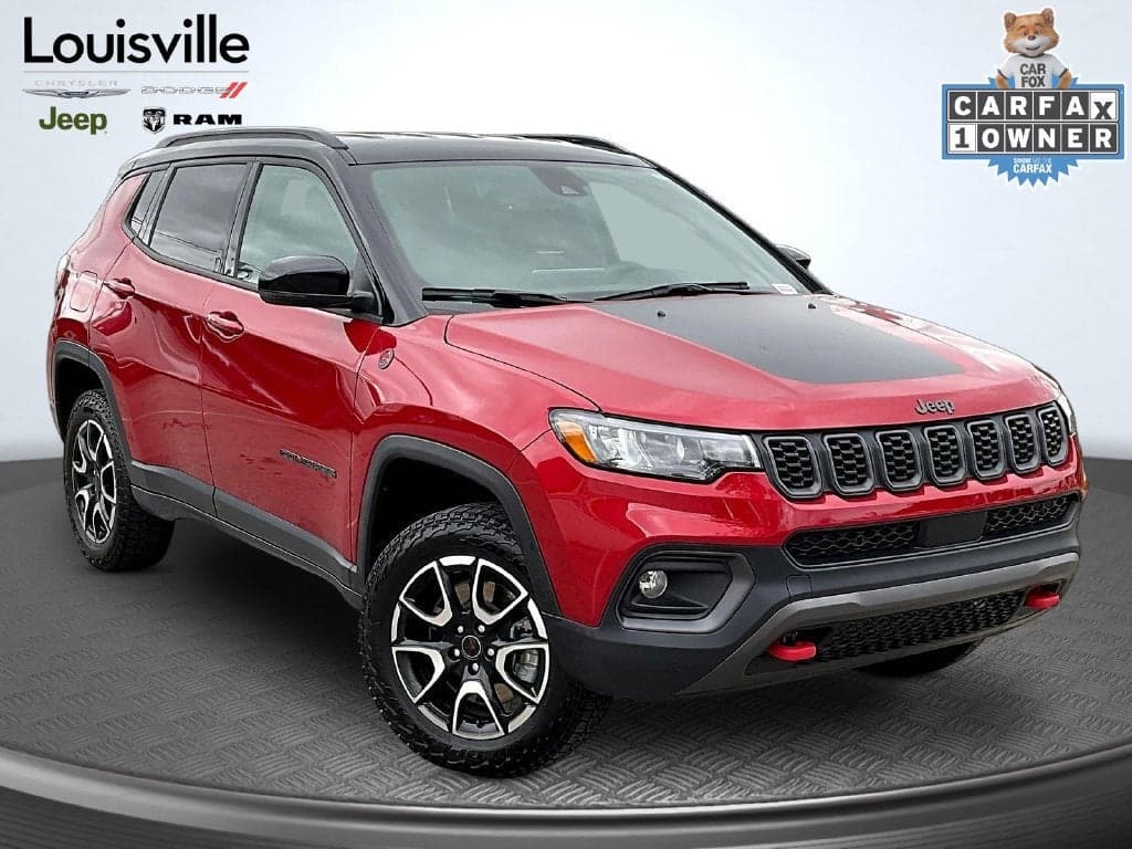 2025 Jeep Compass Trailhawk — photo 1 of 36