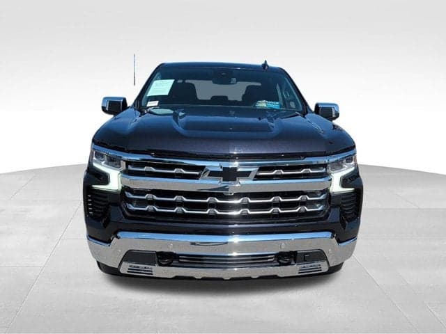 2023 Chevrolet Silverado 1500 LTZ — photo 1 of 5