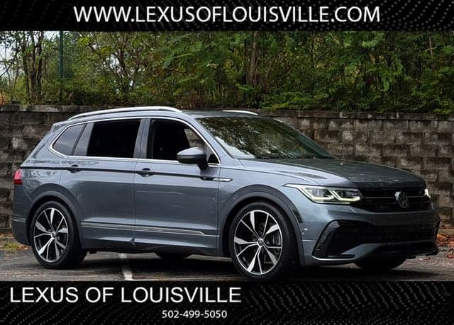 2023 Volkswagen Tiguan Base — photo 1 of 41