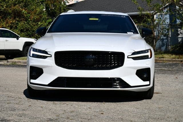 2023 Volvo S60 Base — photo 1 of 5