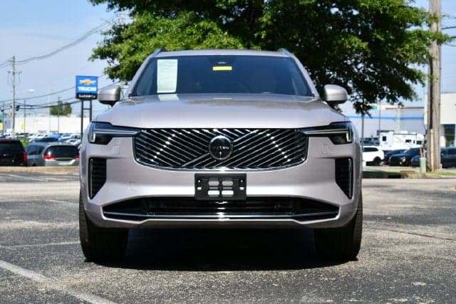 2026 Volvo XC90 Base — photo 1 of 5