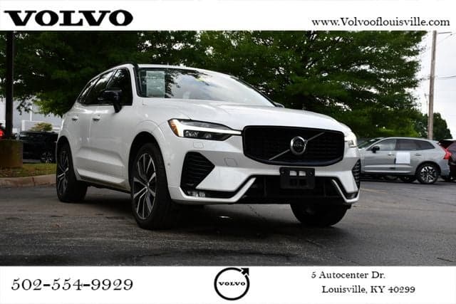 2024 Volvo XC60 B5 Plus Dark Theme — photo 1 of 21