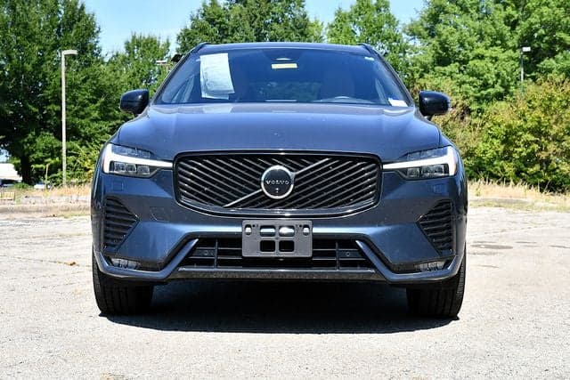 2026 Volvo XC60 Base — photo 1 of 5