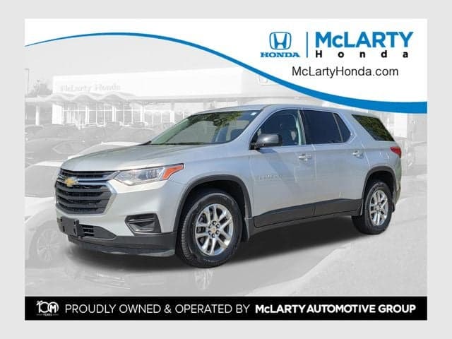 2019 Chevrolet Traverse LS — photo 1 of 34