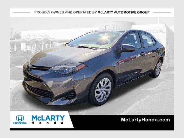 2018 Toyota Corolla LE — photo 1 of 5