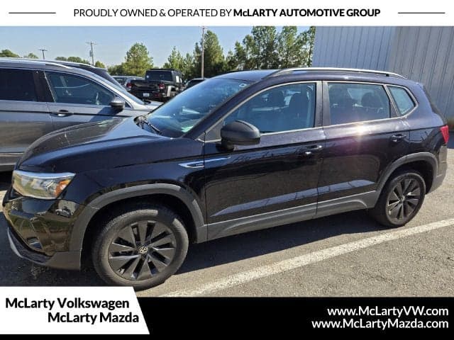 2024 Volkswagen Taos Base — photo 1 of 5
