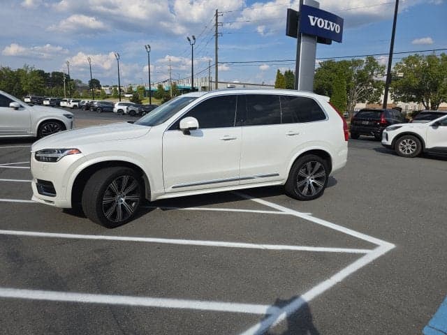 2024 Volvo XC90 Base — photo 1 of 5