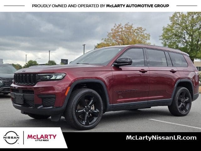 2023 Jeep Grand Cherokee L Altitude — photo 1 of 5
