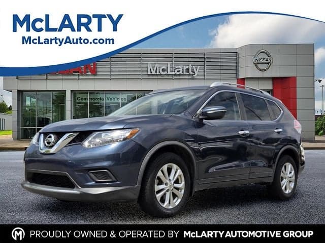 2015 Nissan Rogue SV — photo 1 of 30