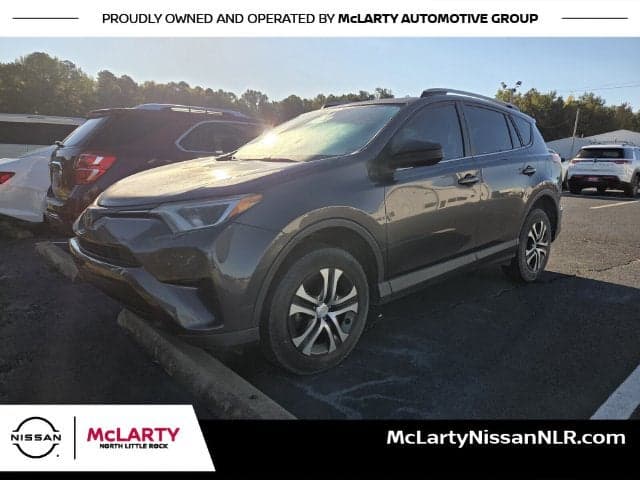 2017 Toyota RAV4 LE — photo 1 of 5