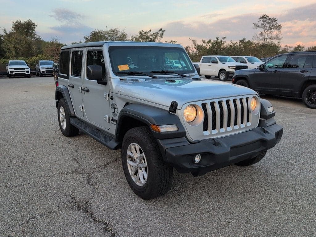 2023 Jeep Wrangler Sport S — photo 1 of 6