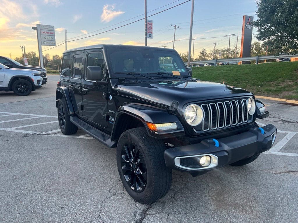 2024 Jeep Wrangler Base — photo 1 of 6