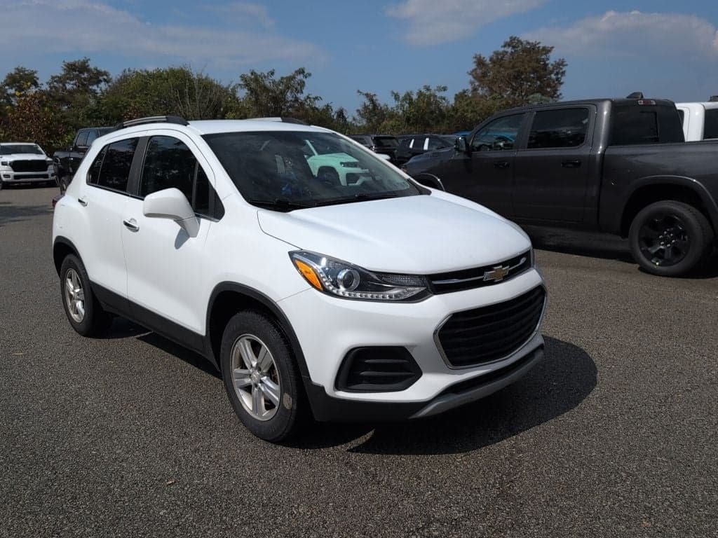 2019 Chevrolet Trax LT — photo 1 of 6