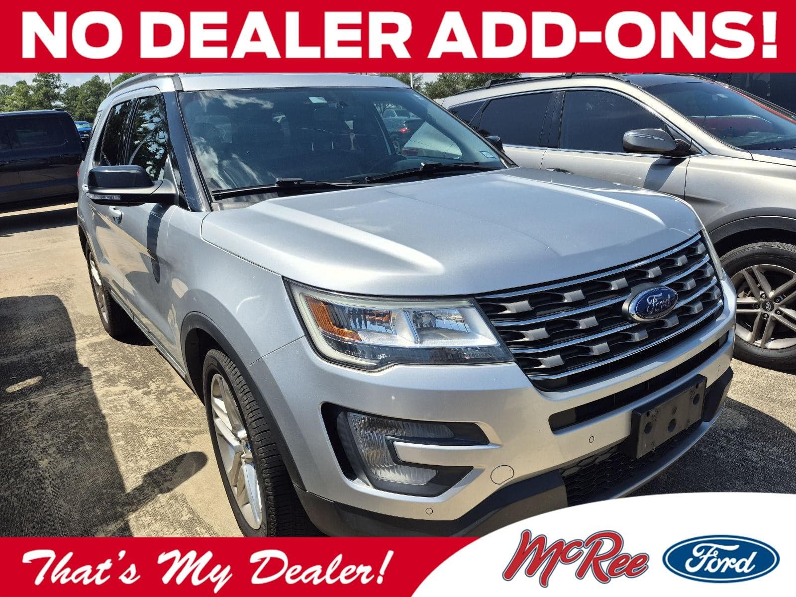 2017 Ford Explorer XLT — photo 1 of 12