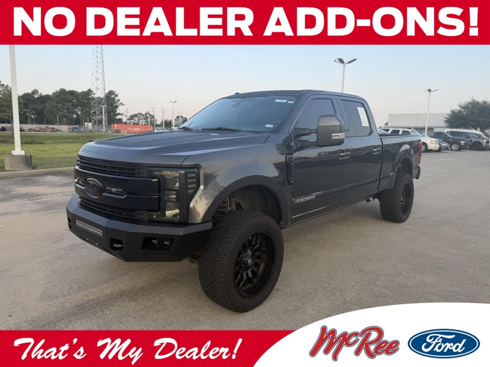 2017 Ford Super Duty F-250 SRW Lariat — photo 1 of 10