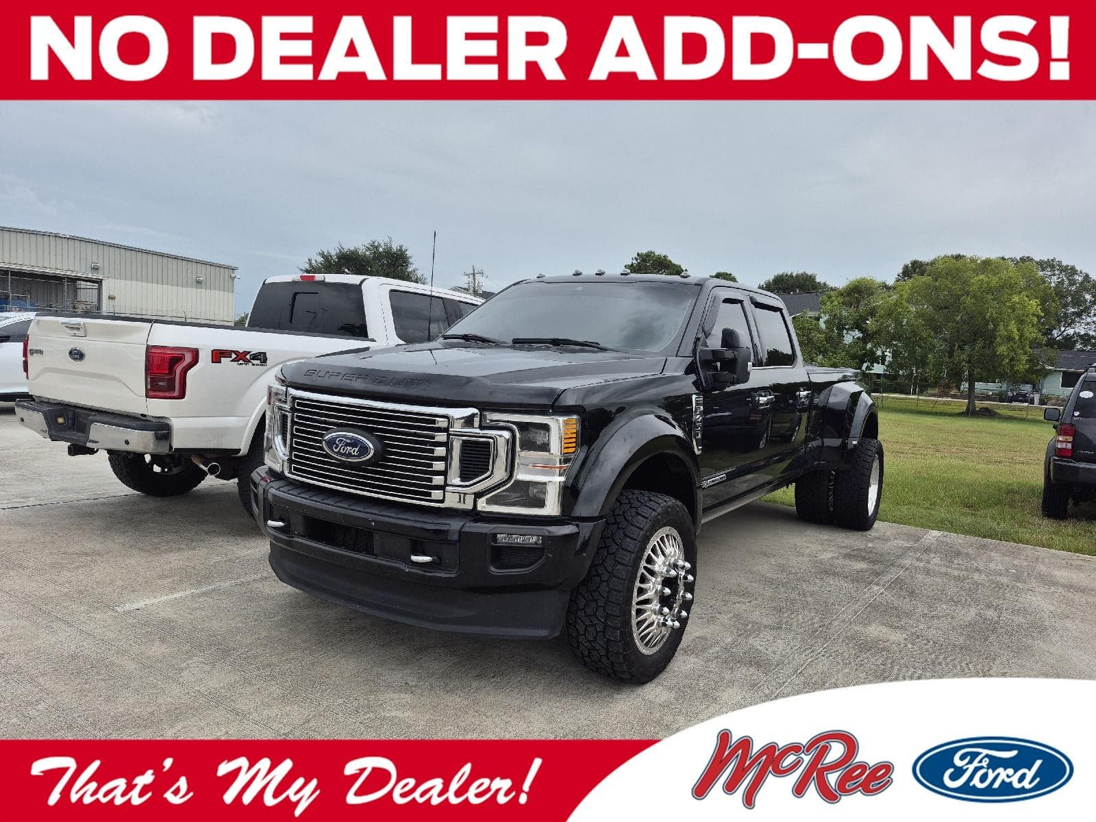 2022 Ford Super Duty F-450 DRW Platinum — photo 1 of 8
