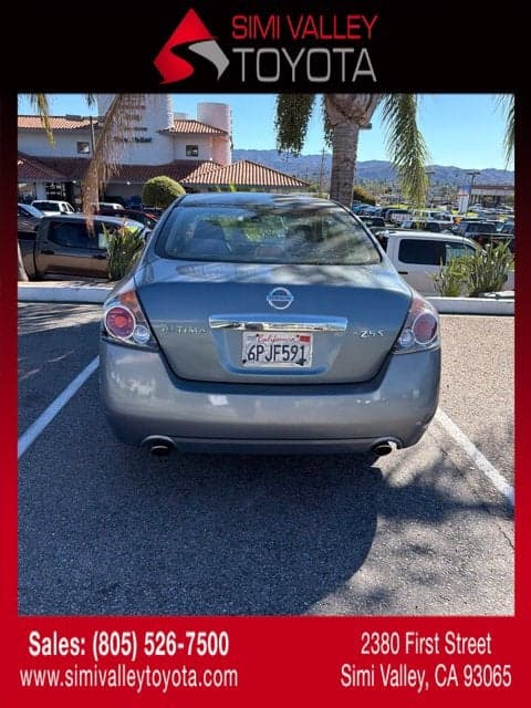 2010 Nissan Altima 2.5 S — photo 1 of 3