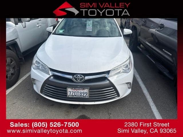 2017 Toyota Camry LE — photo 1 of 5