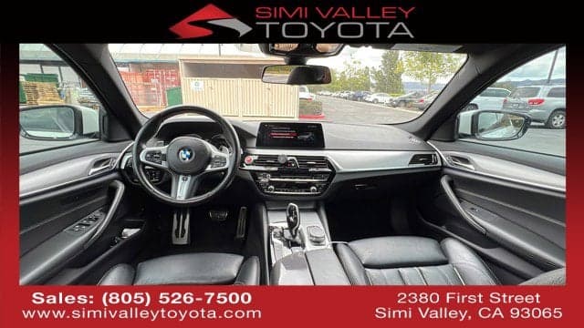 2019 BMW 5 Series 530e iPerformance — photo 1 of 13