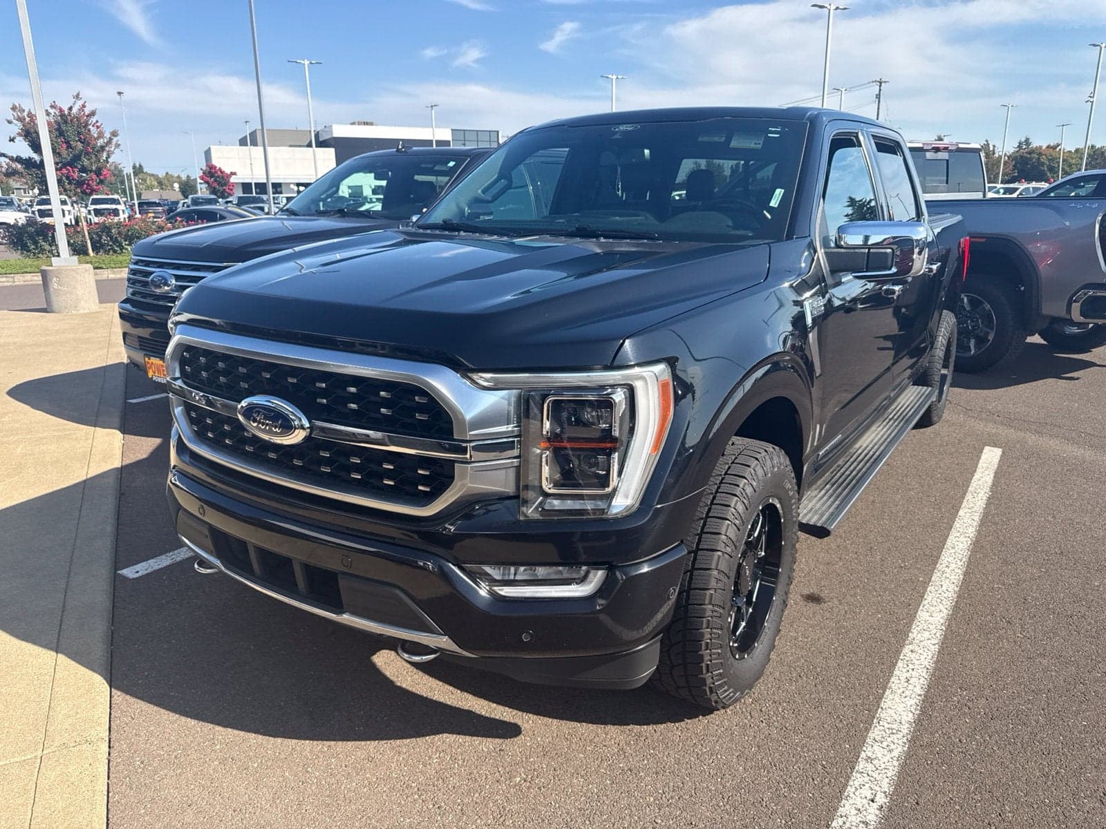 2021 Ford F-150 Platinum — photo 1 of 5