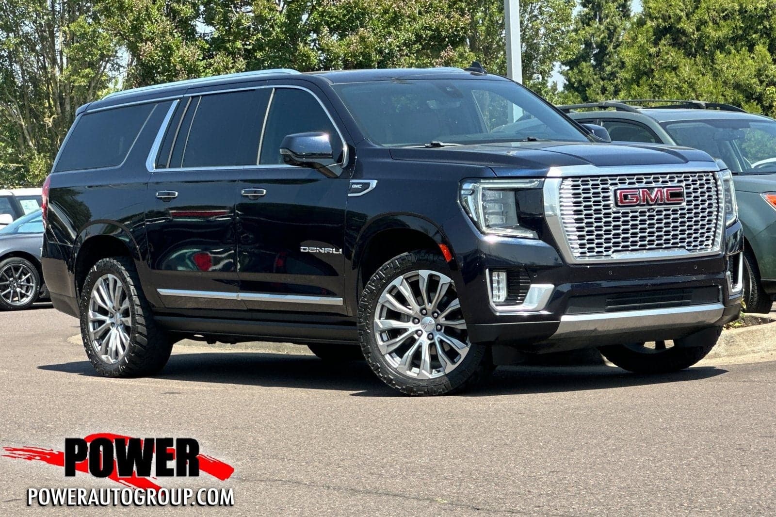 2021 GMC Yukon XL Denali — photo 1 of 45