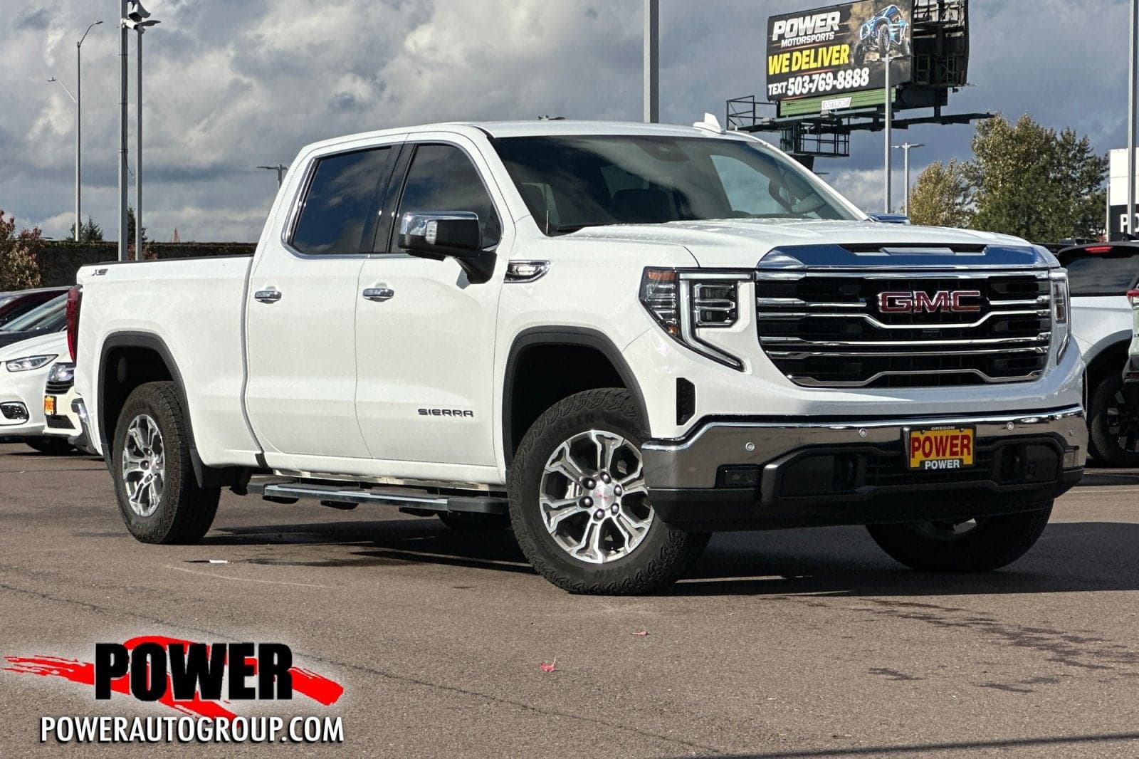 2025 GMC Sierra 1500 SLT — photo 1 of 5