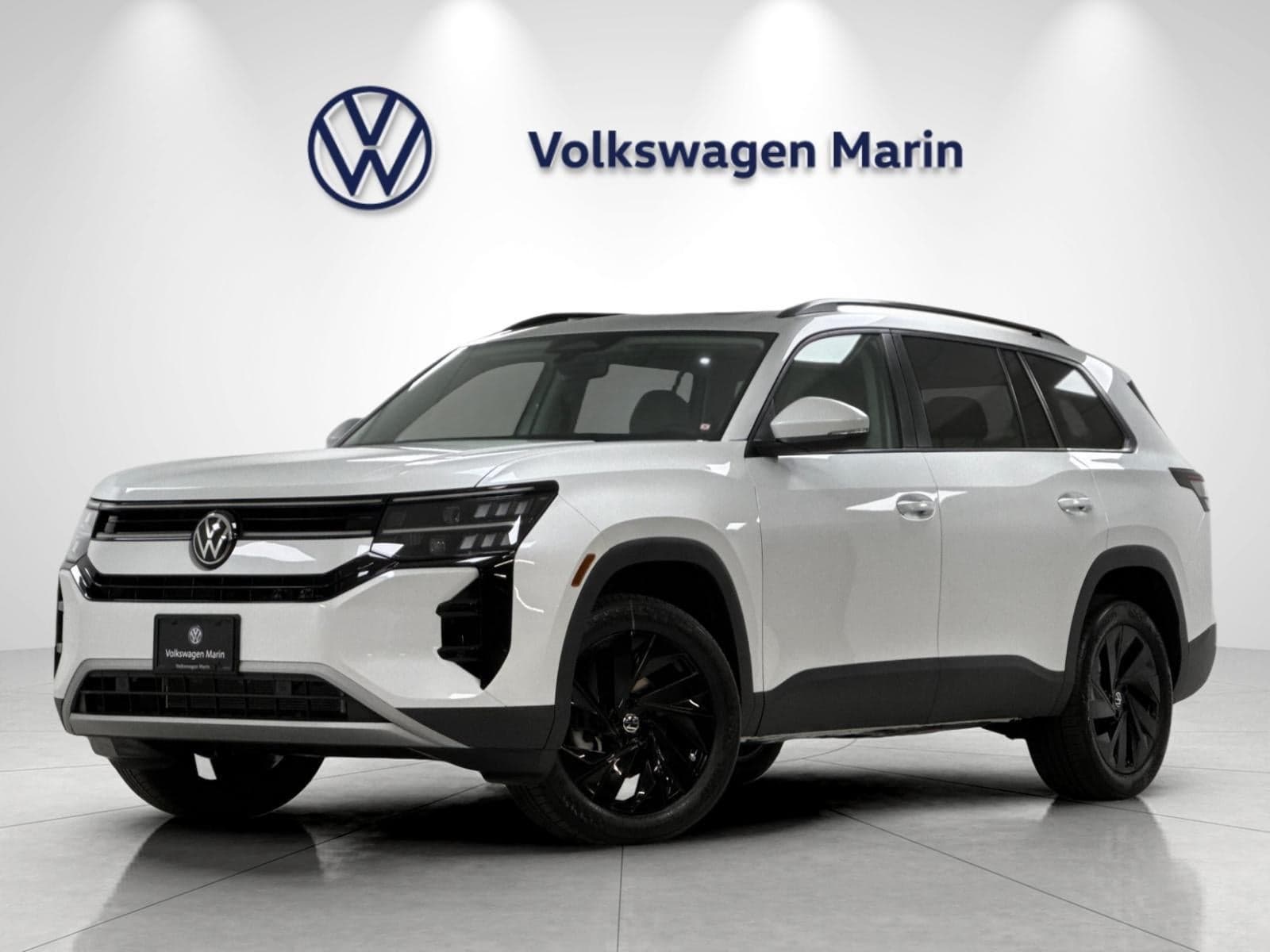 2027 Volkswagen Atlas SE w/Technology — photo 1 of 5