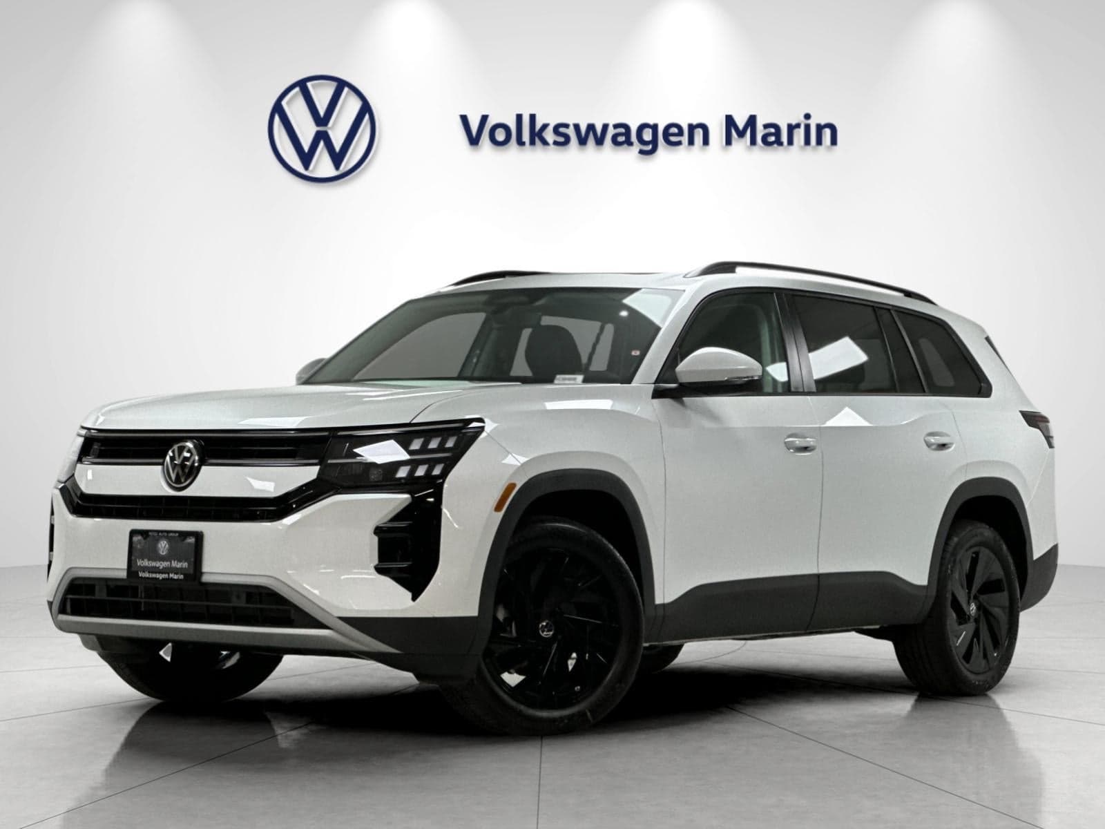 2027 Volkswagen Atlas SE w/Technology — photo 1 of 5