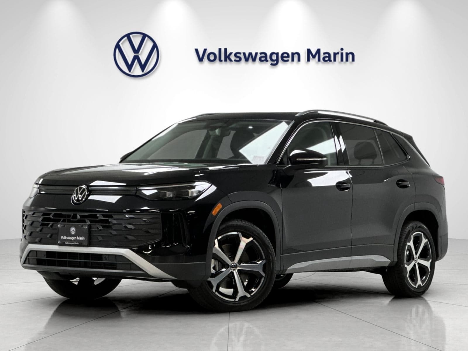 2026 Volkswagen Tiguan SE — photo 1 of 26