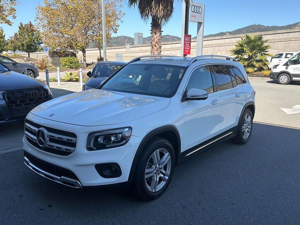2020 Mercedes-Benz GLB GLB 250 — photo 1 of 15