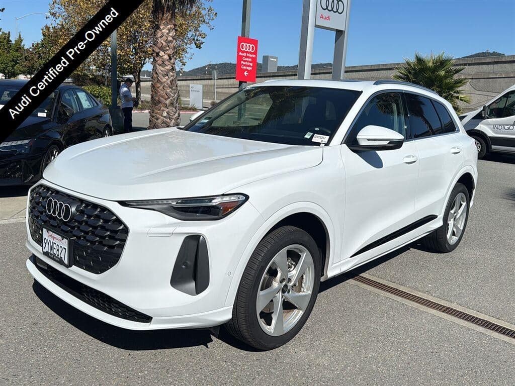 2025 Audi Q5 Premium Plus — photo 1 of 5
