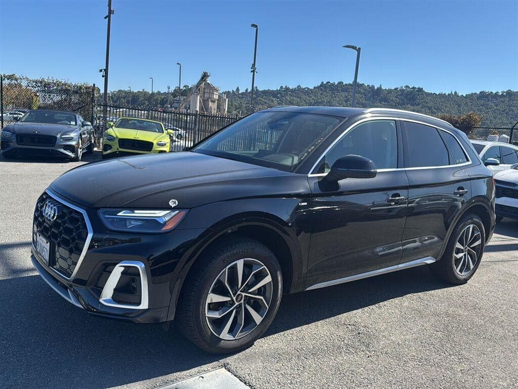 2023 Audi Q5 S line Premium Plus — photo 1 of 16