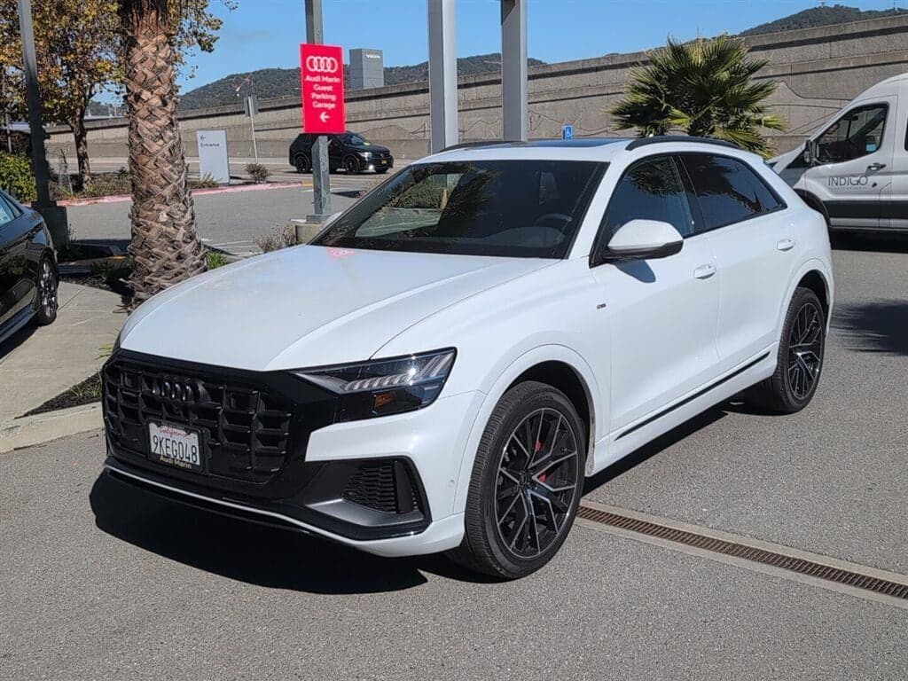 2023 Audi Q8 Premium Plus — photo 1 of 5