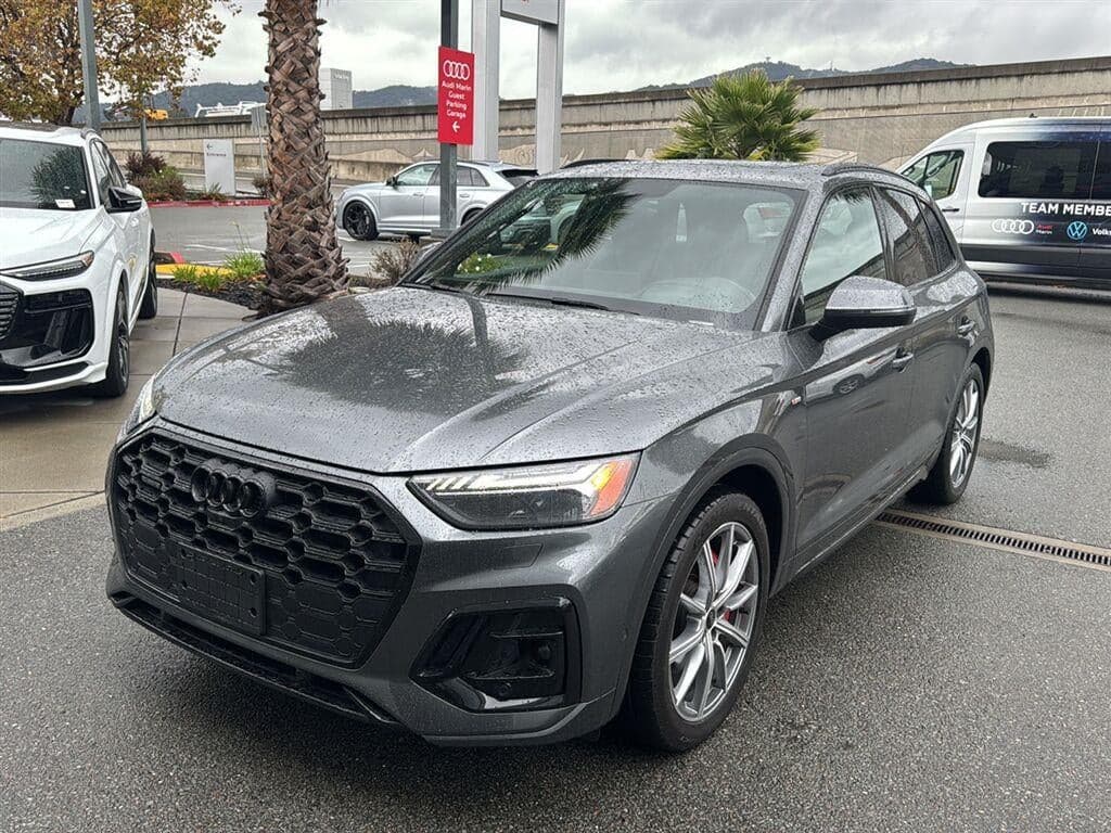 2024 Audi Q5 S line Prestige — photo 1 of 5