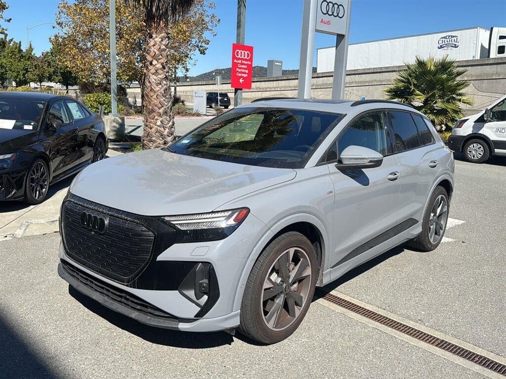 2024 Audi Q4 e-tron Prestige — photo 1 of 5