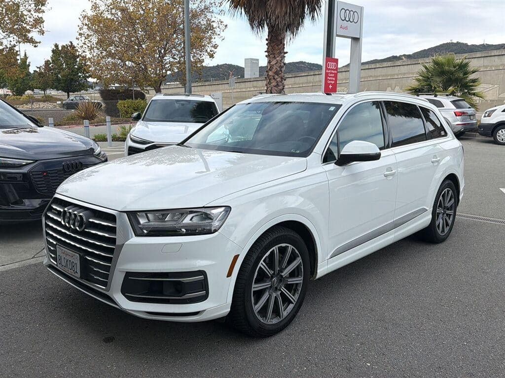 2017 Audi Q7 Prestige — photo 1 of 5
