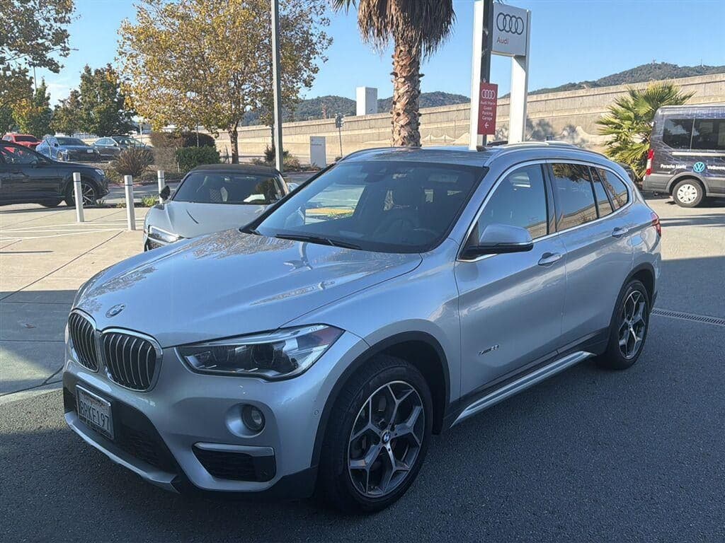 2017 BMW X1 xDrive28i — photo 1 of 16