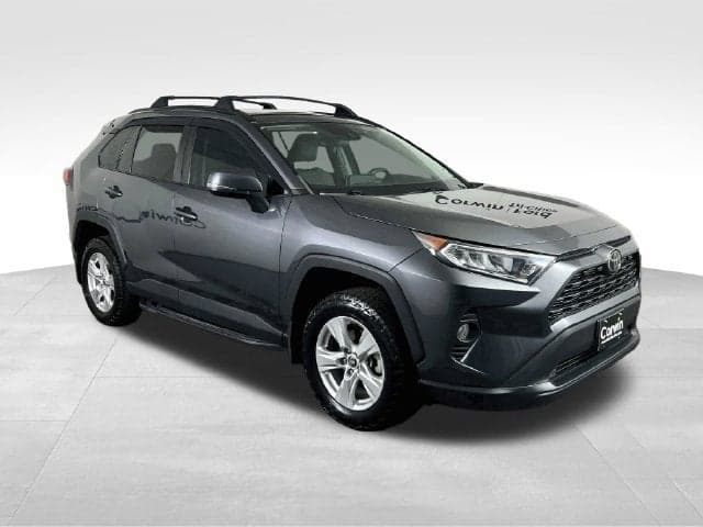 2021 Toyota RAV4 XLE — photo 1 of 5
