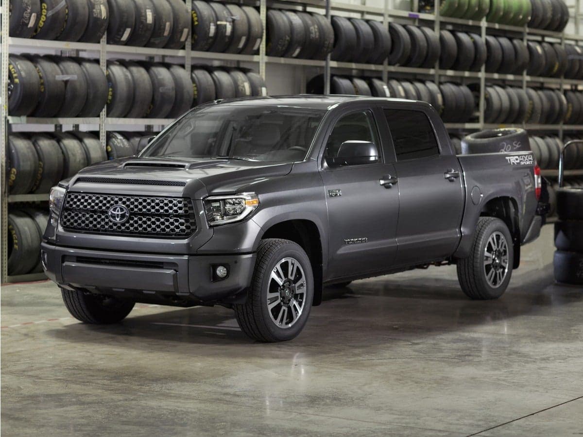 2018 Toyota Tundra 4WD SR5 — photo 1 of 5