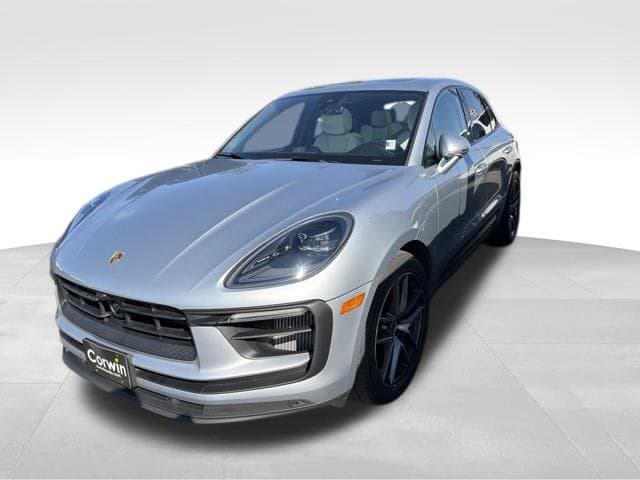 2023 Porsche Macan S — photo 1 of 37