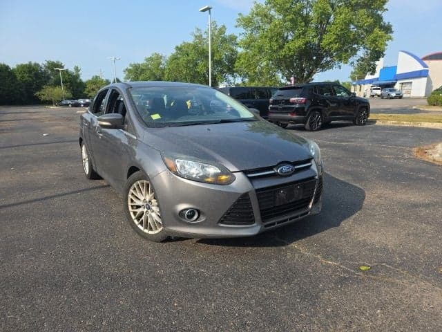 2014 Ford Focus Titanium — photo 1 of 36