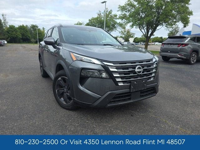 2024 Nissan Rogue SV — photo 1 of 34