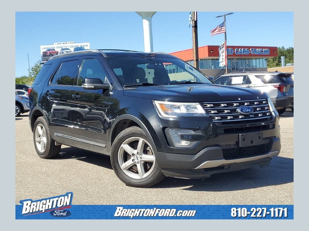 2017 Ford Explorer XLT — photo 1 of 14