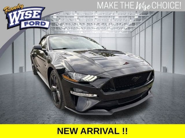 2022 Ford Mustang GT Premium — photo 1 of 5
