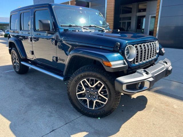 2025 Jeep Wrangler Sahara — photo 1 of 33