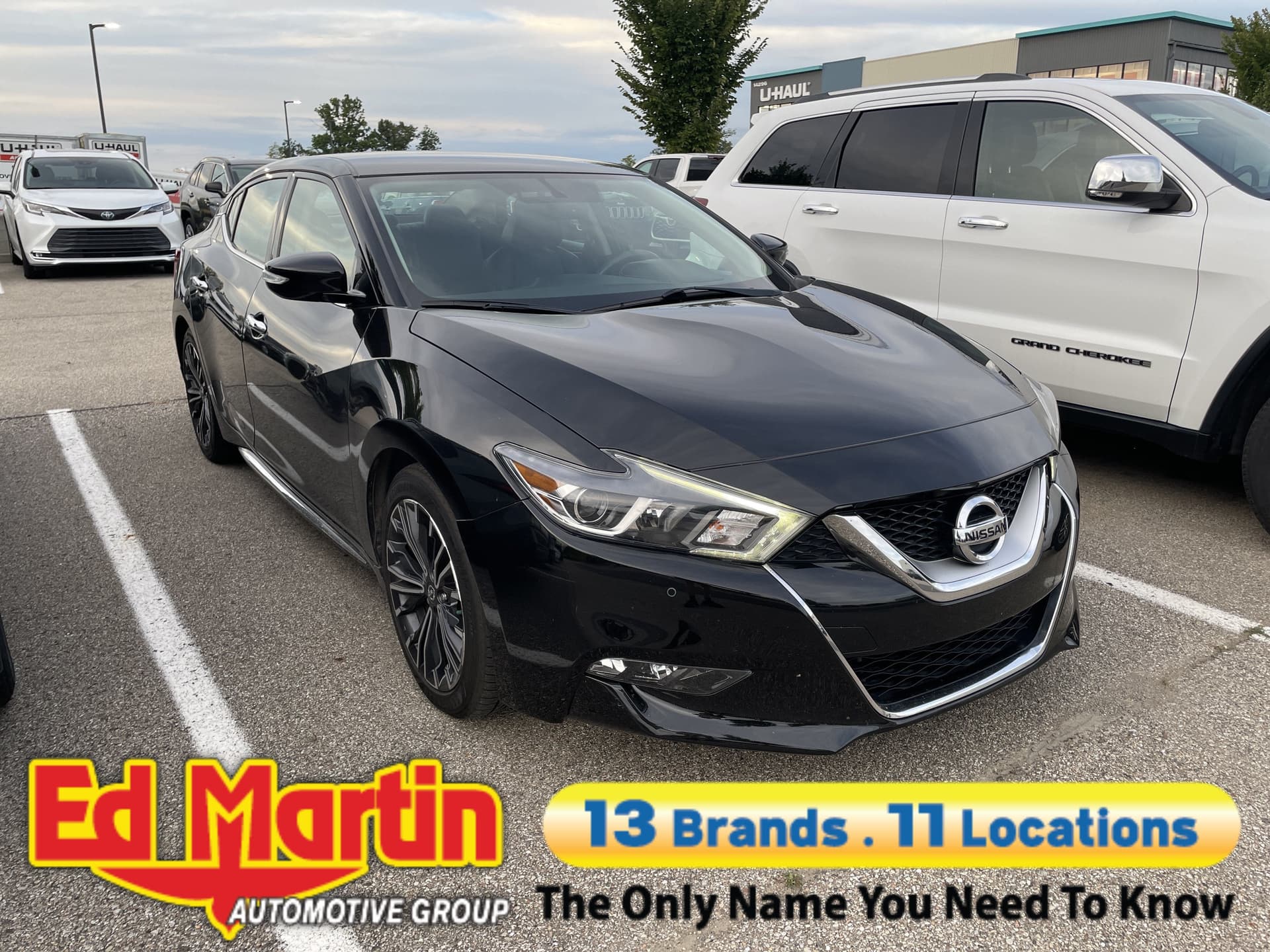 2017 Nissan Maxima SV — photo 1 of 7