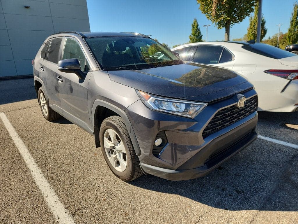 2021 Toyota RAV4 XLE — photo 1 of 6