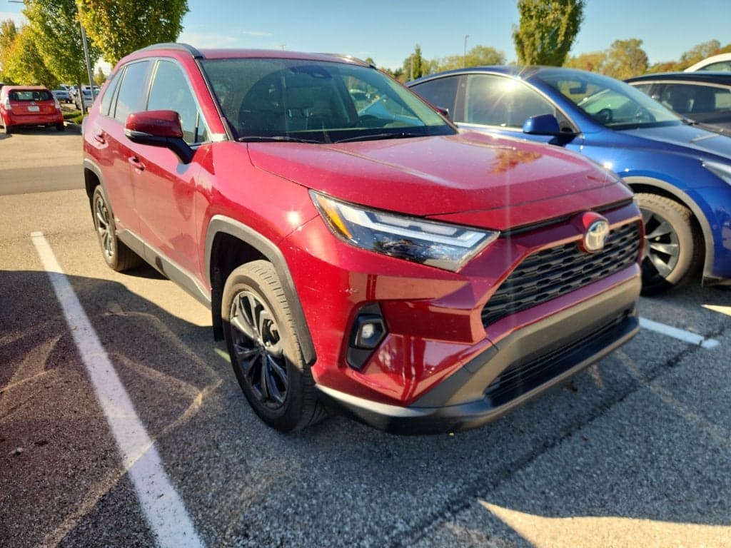 2023 Toyota RAV4 Hybrid XLE Premium — photo 1 of 5